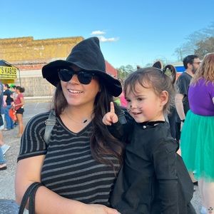 Meet your Posher, Denee